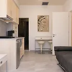 דירה Dion